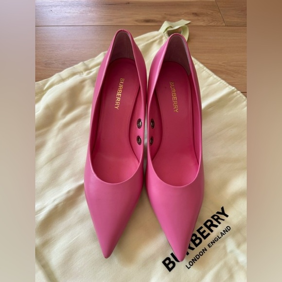 Burberry pink heels - Picture 3 of 3